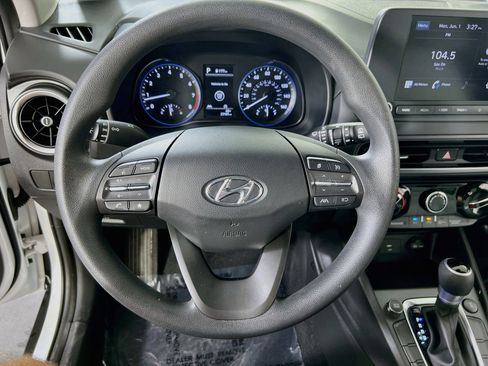 Used 2022 Hyundai Kona SEL w/ Cargo Package AWD/4WD image 11