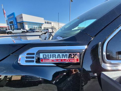 New 2026 GMC Sierra 3500 SLT image 11