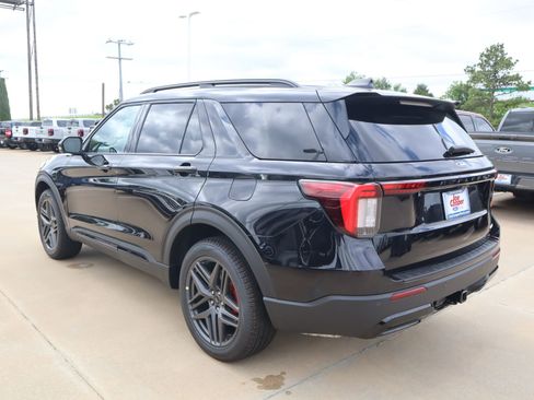 New 2026 Ford Explorer ST-Line w/ ST-Line Street Pack AWD/4WD image 25