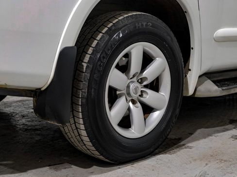 Used 2012 Nissan Armada SV image 61