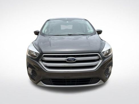 Used 2017 Ford Escape SE FWD image 2