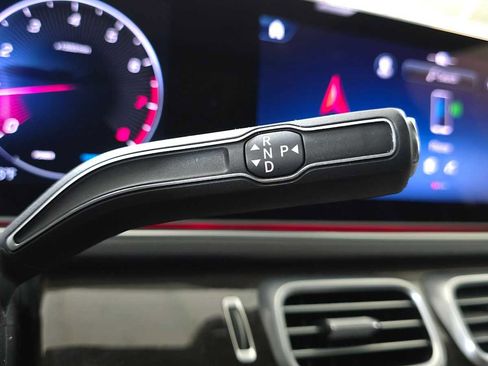 Used 2024 Mercedes-Benz GLE 350 GLE 350 w/ 3rd Row Seat Package image 30