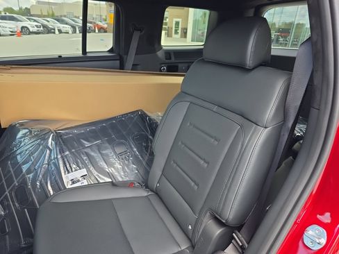 New 2025 Hyundai Santa Fe Calligraphy image 30