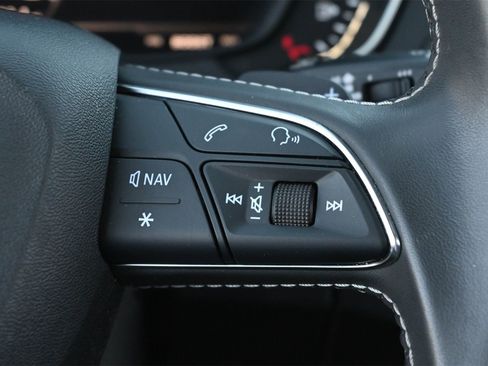 Used 2019 Audi SQ5 Premium Plus w/ Premium Plus Package image 8