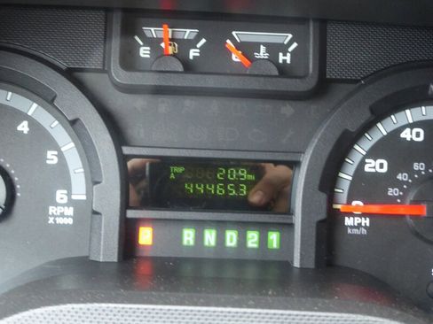 Used 2012 Ford E-350 and Econoline 350 XL w/ Interior Upgrade Pkg image 13