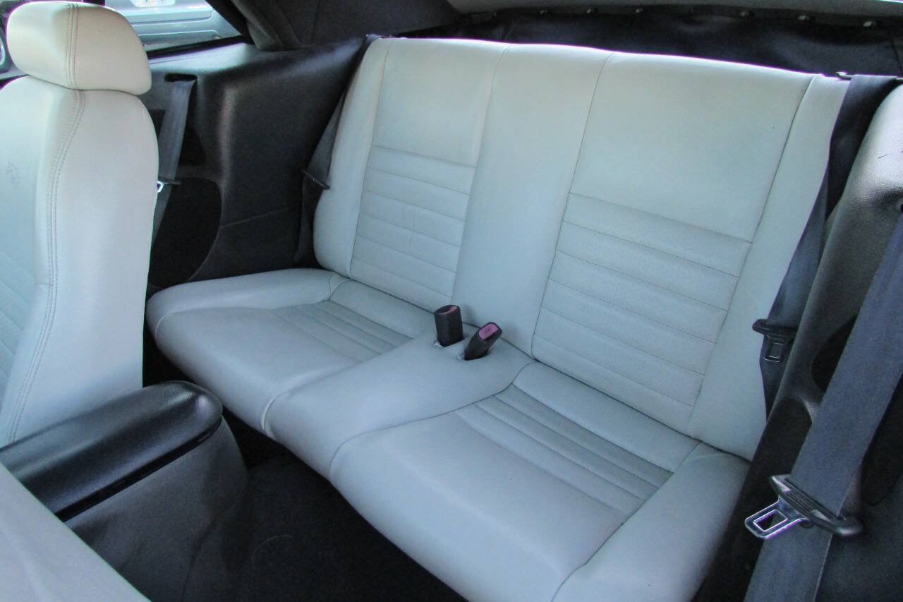 Used 2000 Ford Mustang GT RWD image 26