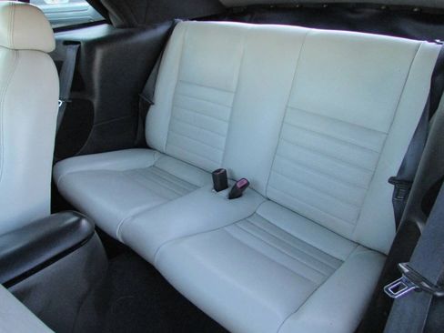 Used 2000 Ford Mustang GT RWD image 26