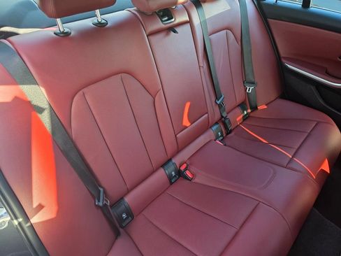 Certified 2022 BMW 330i Sedan w/ Premium Package 2 image 27