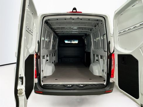 Certified 2025 Mercedes-Benz Sprinter 2500 image 24