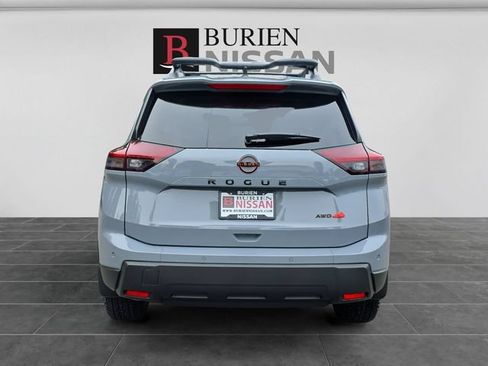 New 2026 Nissan Rogue SV AWD/4WD image 4