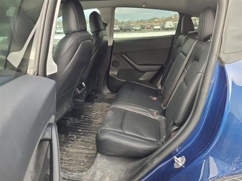 Used 2021 Tesla Model Y Long Range image 8