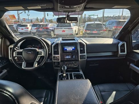 Used 2017 Ford F150 Lariat image 16