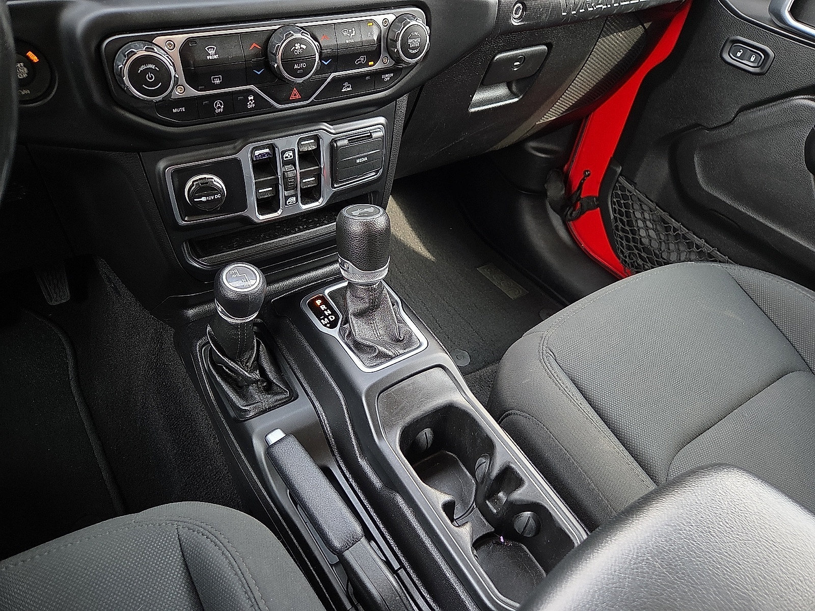 Used 2021 Jeep Wrangler Unlimited Sport AWD/4WD image 25