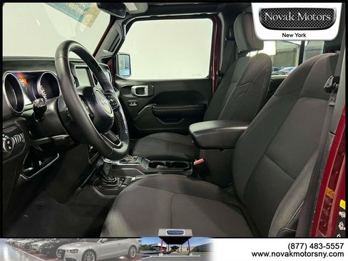 Used 2022 Jeep Gladiator Sport image 16