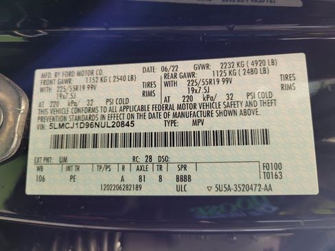 Used 2022 Lincoln Corsair AWD w/ Premium Package image 33