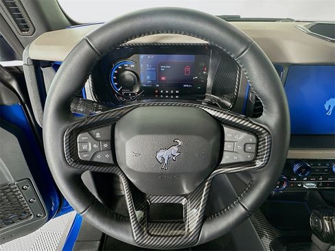 Used 2024 Ford Bronco Wildtrak image 11