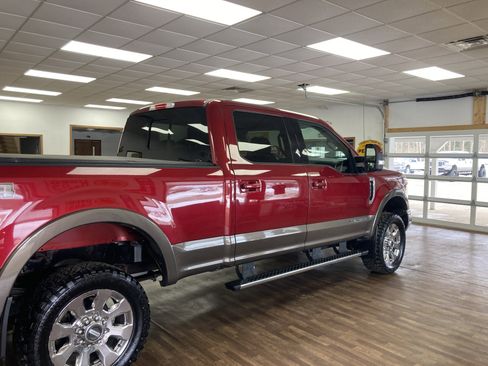 Used 2017 Ford F250 Lariat w/ Lariat Ultimate Package image 5