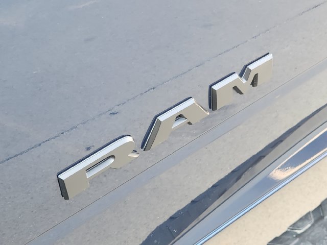 Used 2024 RAM 2500 Laramie w/ Night Edition AWD/4WD image 8
