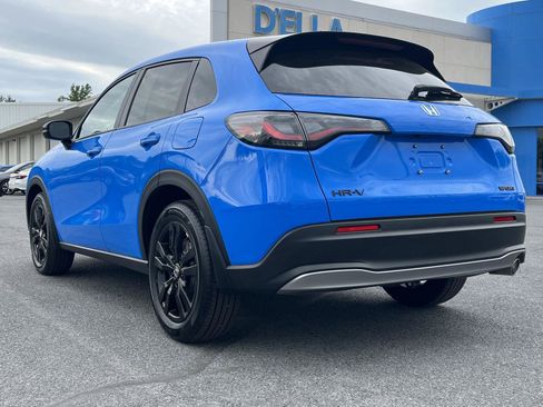 Certified 2026 Honda HR-V Sport image 9