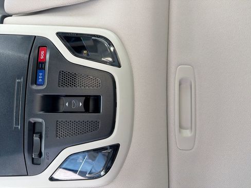 Certified 2025 Subaru Outback Limited image 30