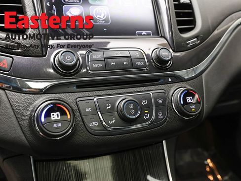 Used 2017 Chevrolet Impala Premier w/ Enhanced Convenience Package FWD image 20