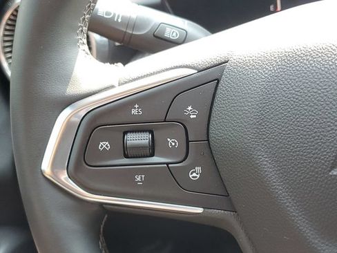 Certified 2024 Chevrolet Trax ACTIV w/ Sunroof Package FWD image 21