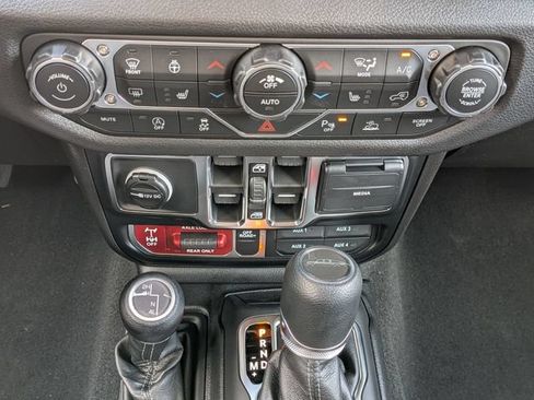 New 2026 Jeep Gladiator Sport AWD/4WD image 15