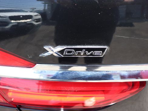 Used 2018 BMW 740i xDrive 740i xDrive Sedan image 52
