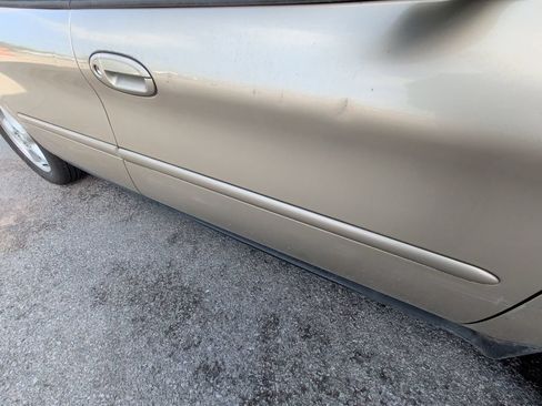 Used 2001 Ford Taurus SES FWD image 19