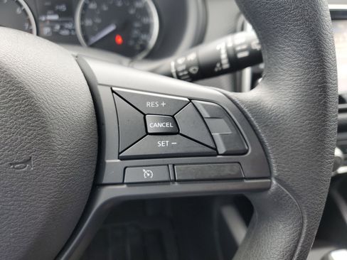 Used 2024 Nissan Kicks S image 27