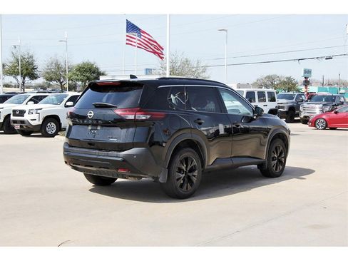 Used 2023 Nissan Rogue SV w/ SV Premium Package image 6