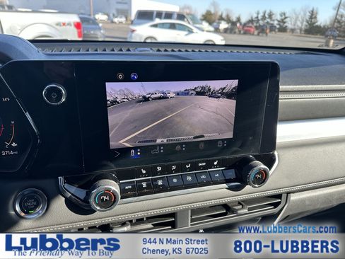 Used 2025 Chevrolet Colorado LT w/ LT Convenience Package image 17