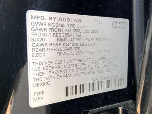 Used 2025 Audi Q5 Premium w/ Premium Plus AWD/4WD image 34
