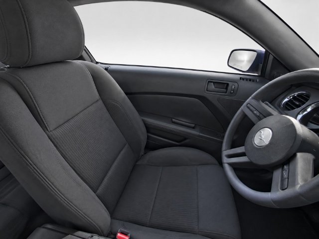 Used 2012 Ford Mustang Coupe RWD image 12