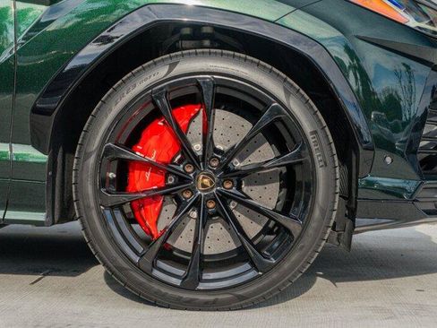 Used 2020 Lamborghini Urus image 35
