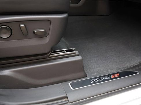 Used 2024 Chevrolet Silverado 1500 ZR2 image 27