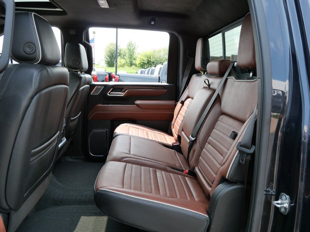 Certified 2024 GMC Sierra 3500 Denali Ultimate AWD/4WD image 26