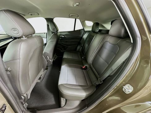 Used 2024 Chevrolet Trax LT image 23