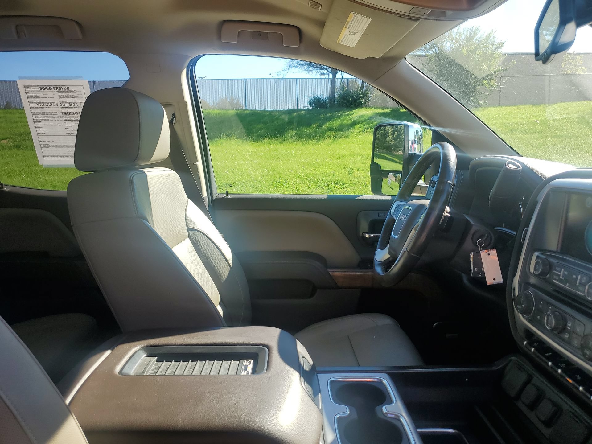 Used 2017 GMC Sierra 1500 SLT w/ Enhanced Driver Alert Package AWD/4WD image 33