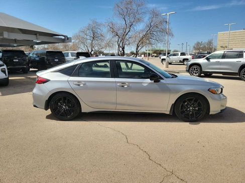 Used 2025 Honda Civic Sport image 9