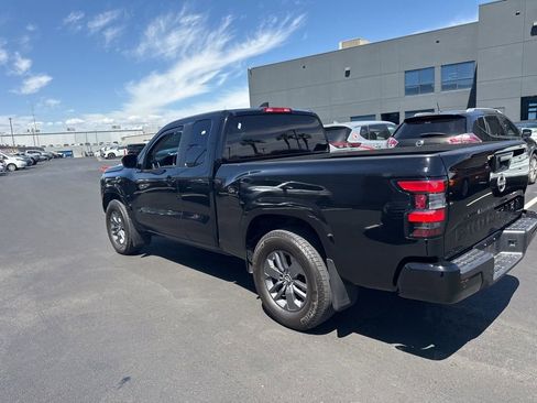 Used 2025 Nissan Frontier 2WD King Cab image 13