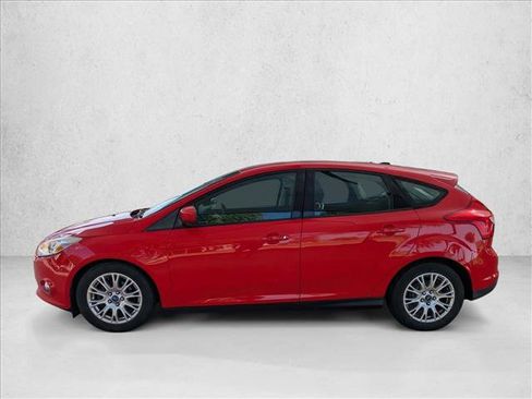 Used 2012 Ford Focus SE FWD image 8