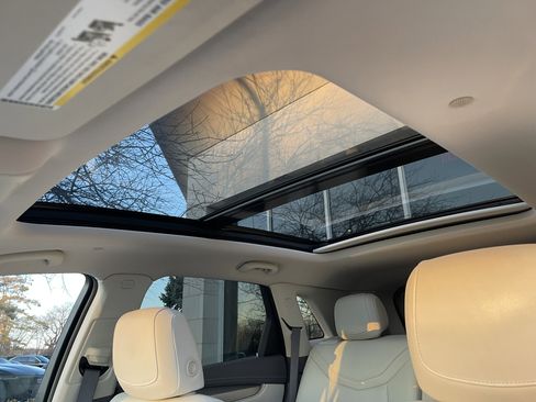 Used 2020 Cadillac XT5 Premium Luxury image 10