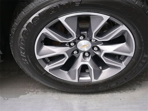 Used 2022 Chevrolet Tahoe LT w/ LT Signature Plus Package image 31