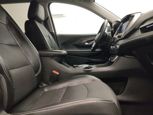 Used 2023 GMC Terrain SLT FWD image 21