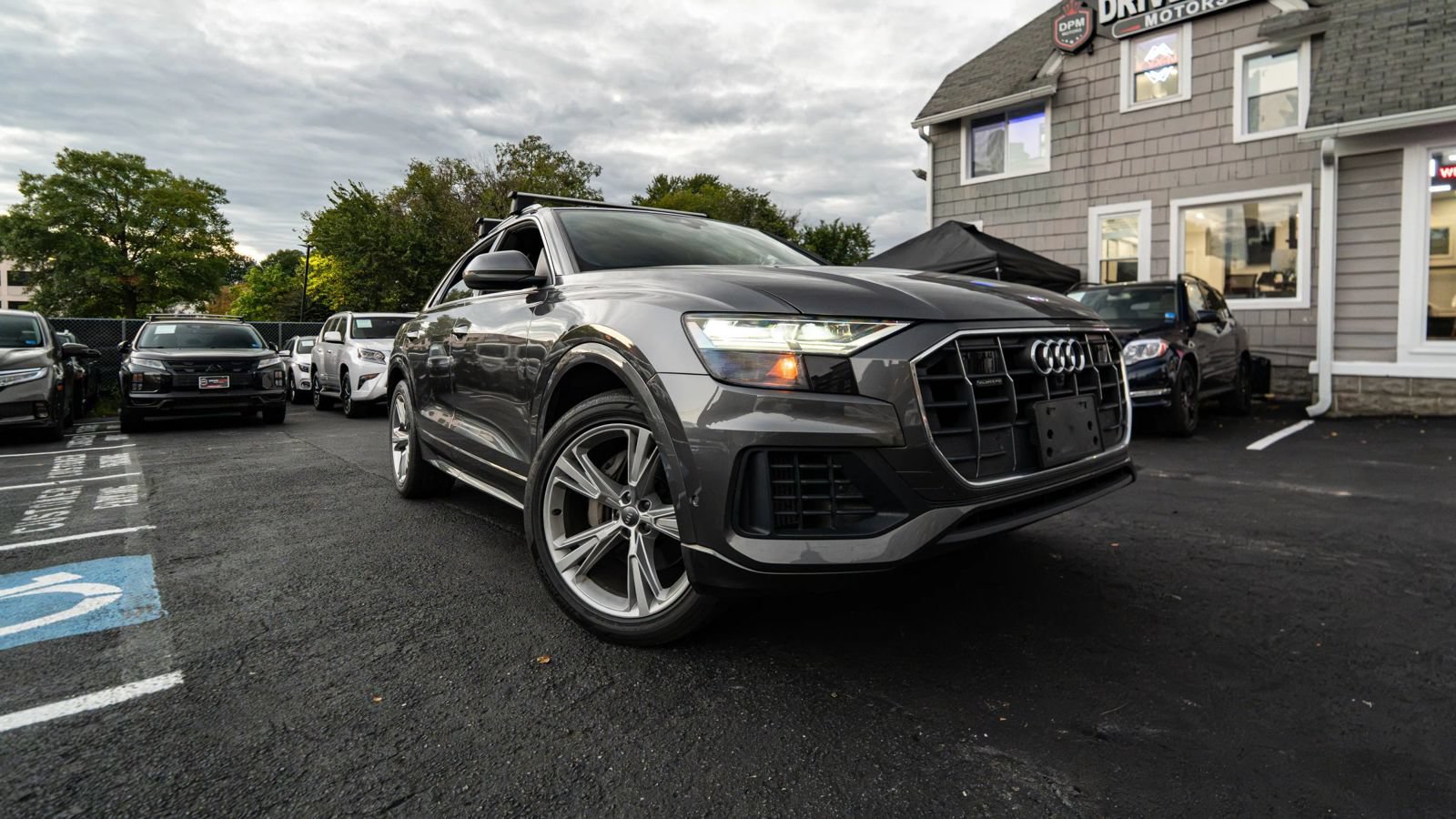 Used 2019 Audi Q8 Premium Plus w/ Premium Plus AWD/4WD image 1