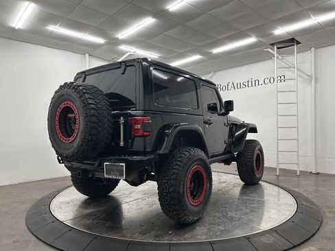 Used 2019 Jeep Wrangler Rubicon AWD/4WD image 7