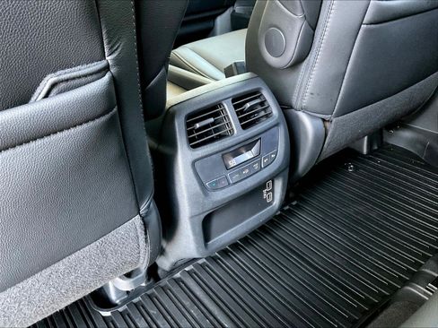 Used 2021 Honda Pilot Special Edition image 10