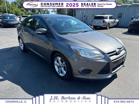 Used 2014 Ford Focus SE FWD image 1