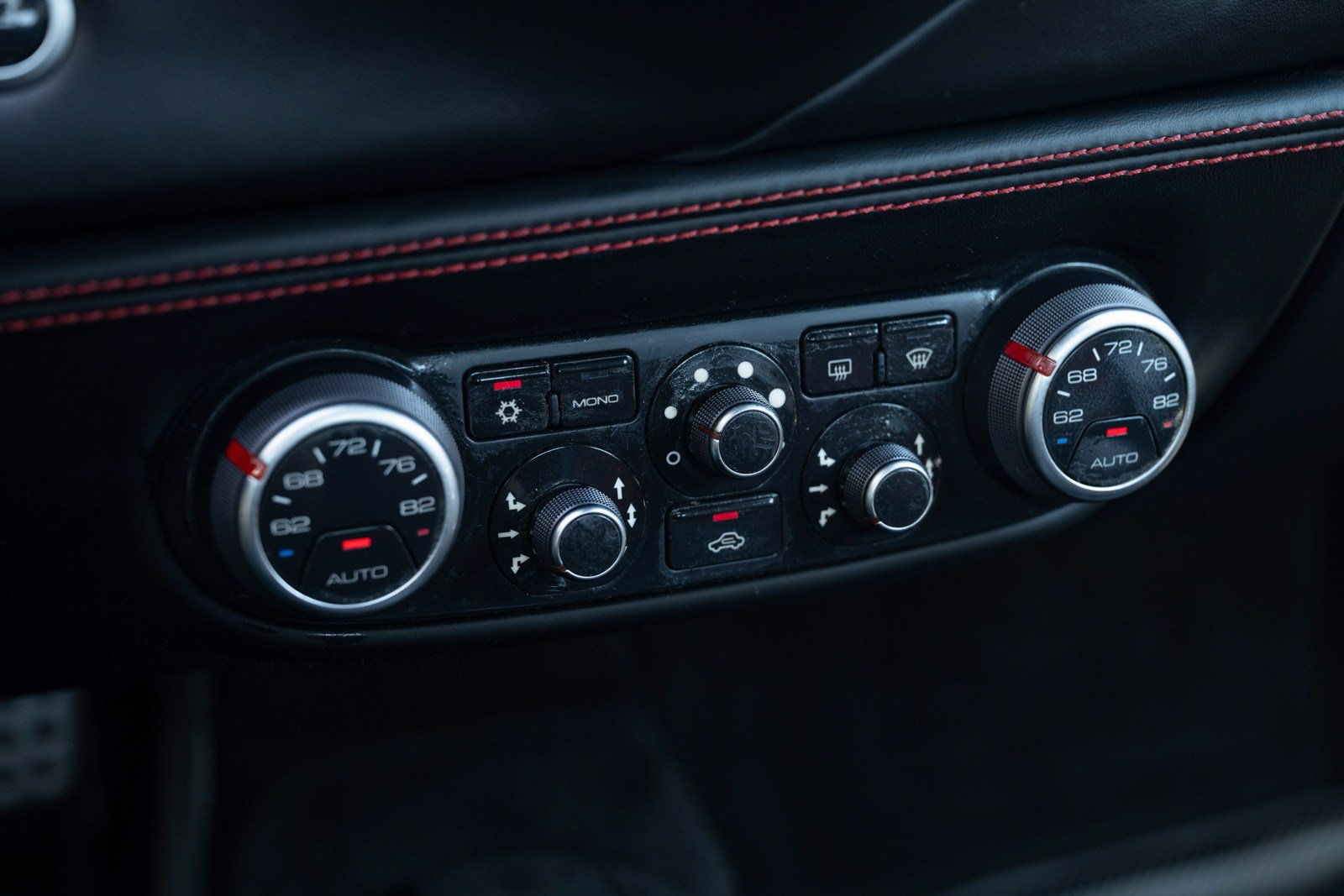 Used 2018 Ferrari 488 Spider RWD image 46